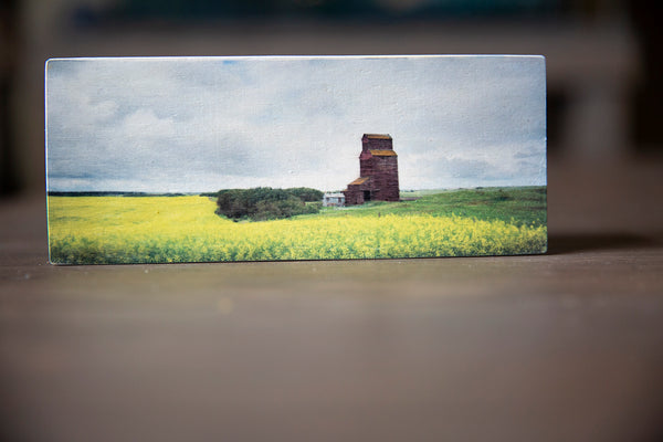 Panorama Wood magnet of rolling fields & Alberta Wheat Pool Grain Elevator under prairie sky. Handmade in Edmonton by Larry Jang, artist & photographer. Rustic Fridge decor. Souvenir of prairies.
