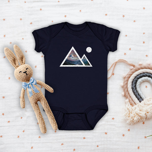 Explore the Mountains Childrens Retro T-Shirt