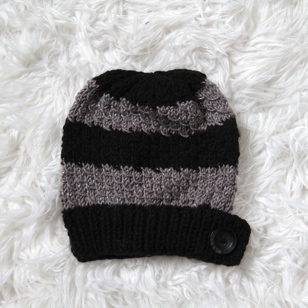 Womens Slouchy Knit Toque with Buttons - Stripes