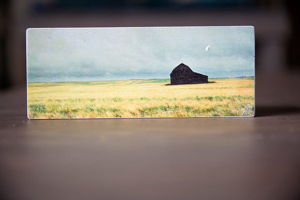 Panorama Wood magnet of abandoned barn on rolling farmer fields of Alberta. Handmade in Edmonton by Larry Jang, artist & photographer. Rustic Fridge decor. Souvenir of Canadian prairies.