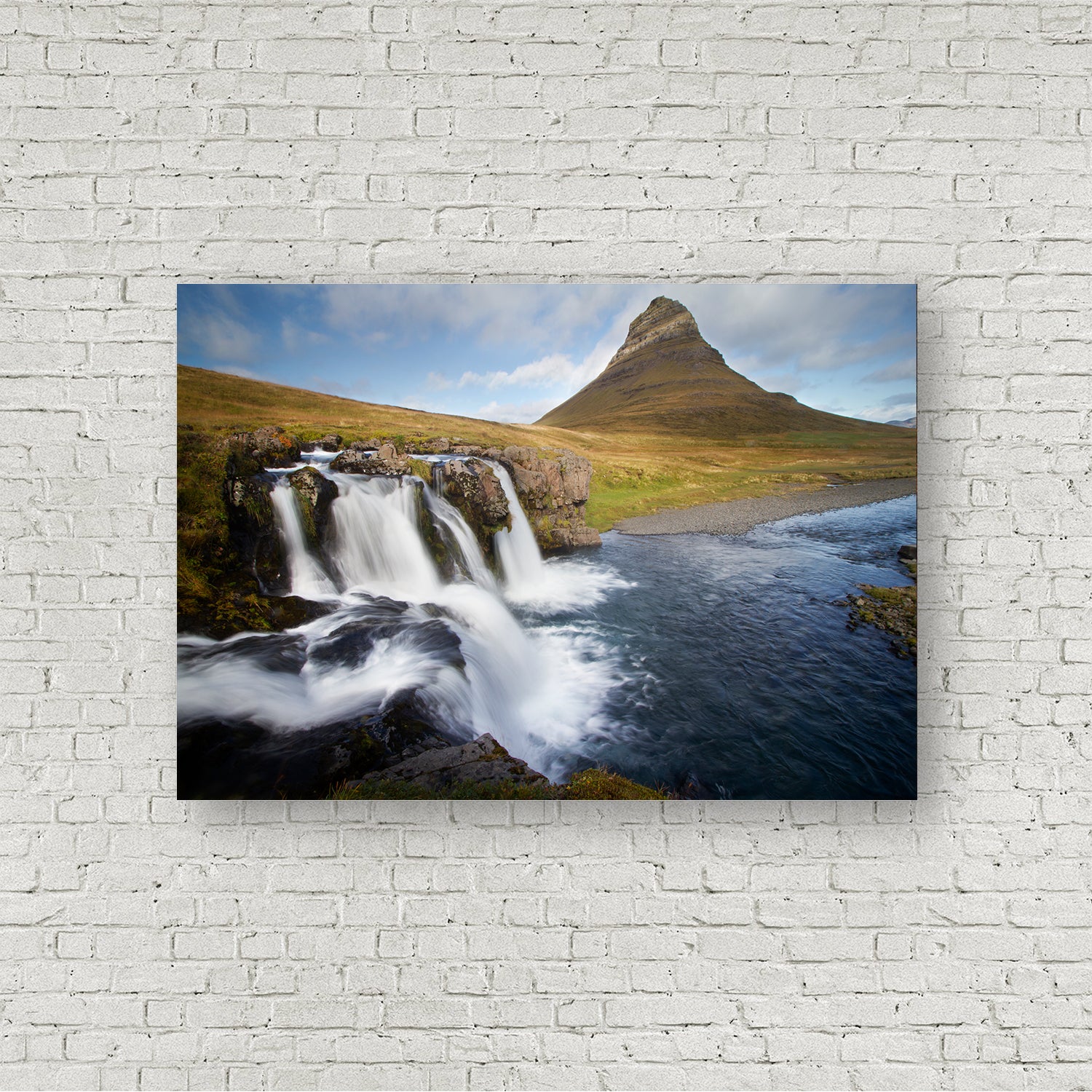 Kirkjufell Falls