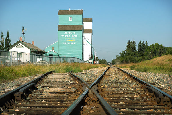 Image of a railroad junction at the St Albert Grain Elevator Park. Prairie sentinel photography by Larry Jang. Copyright J² Studios,.