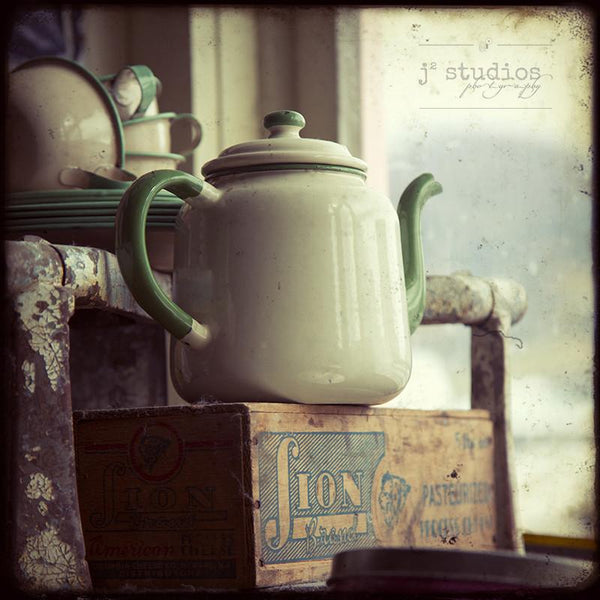 The Old Teapot